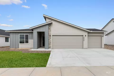 5270 E Phelps Lake Dr, Nampa, ID 83687