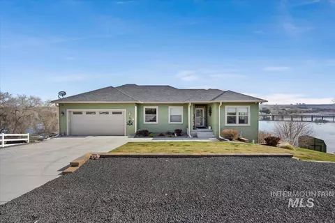40 Bell Rapids Rd, Hagerman, ID 83332