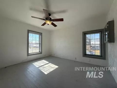 Bedroom - 902 E Main, Weiser, ID 83672 photo 4 of 4