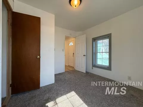 Bedroom - 902 E Main, Weiser, ID 83672 photo 2 of 4
