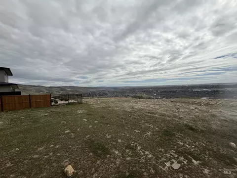 3569 E Interstellar Ct, Boise, ID 83712 photo 2