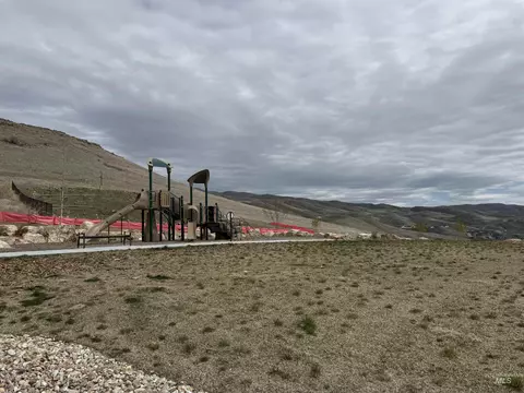 3569 E Interstellar Ct, Boise, ID 83712 photo 12