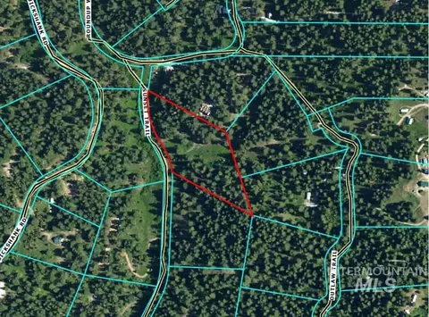 5 Sunset Tr, Banks, ID 83602