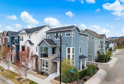 4198 E Wolf Tree St, Boise, ID 83716
