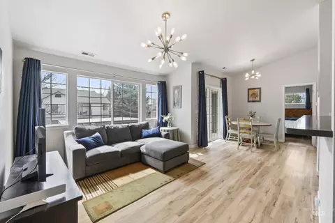 2261 S Challenger Ln #201, Boise, ID 83705