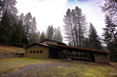 717 Big Cedar Rd, Kooskia, ID 83539
