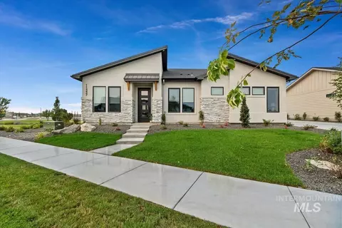 11337 S Corballis Ln, Kuna, ID 83634