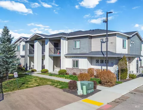2985 N Meridian Rd, Meridian, ID 83646