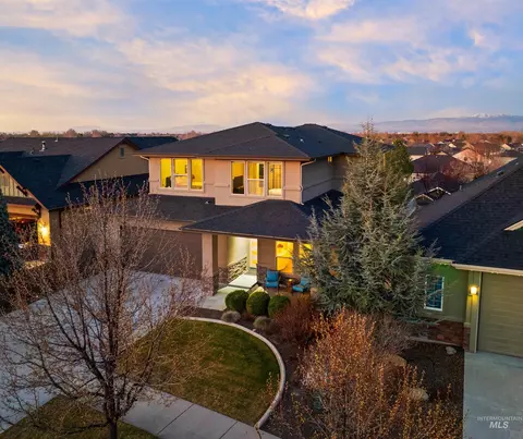 1112 E Wrightwood Dr, Meridian, ID 83642
