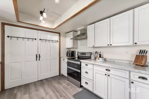 Kitchen - 1492 Weiser River Rd, Weiser, ID 83672 photo 2 of 4