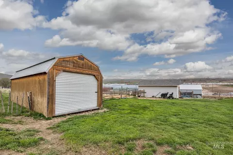 Exterior - 1492 Weiser River Rd, Weiser, ID 83672 photo 7 of 14