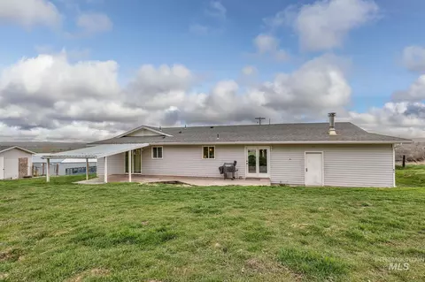 Exterior - 1492 Weiser River Rd, Weiser, ID 83672 photo 3 of 14