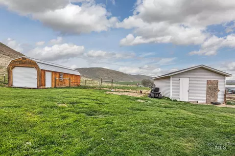 Exterior - 1492 Weiser River Rd, Weiser, ID 83672 photo 8 of 14
