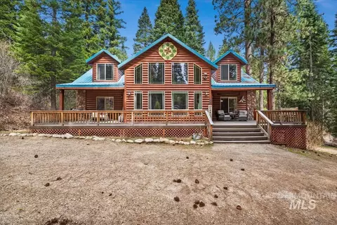 28 Elk Run Dr, Garden Valley, ID 83622