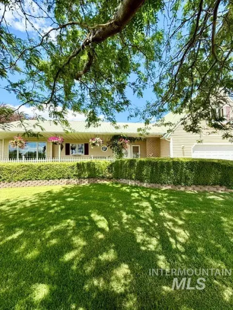 2 E 500 S, Jerome, ID 83338