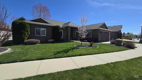 2898 Silverleaf Way, Meridian, ID 83646