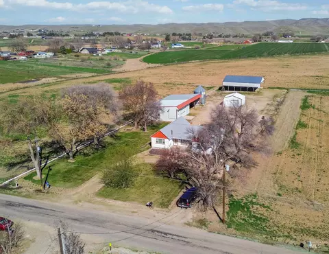 350 E Central Rd, Emmett, ID 83617 photo 2