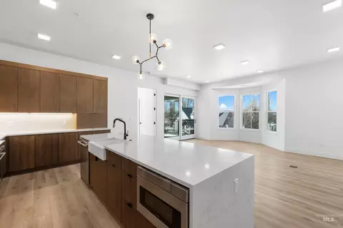 55 E State St #201, Eagle, ID 83616