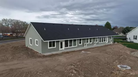 Exterior - 40 Lakeside Loop, Burley, ID 83318 photo 3 of 3