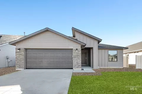 7080 E Marble Springs Dr, Nampa, ID 83687