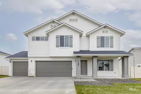 868 NE Trailridge St, Mountain Home, ID 83647