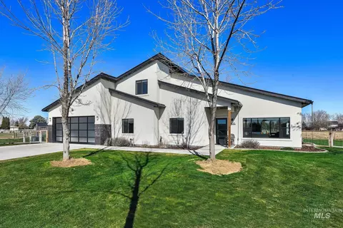 1619 Primrose Dr, Nampa, ID 83686