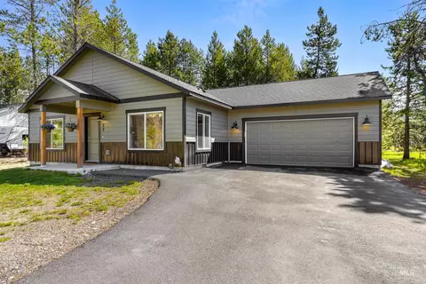28 White Fir Loop, Donnelly, ID 83615