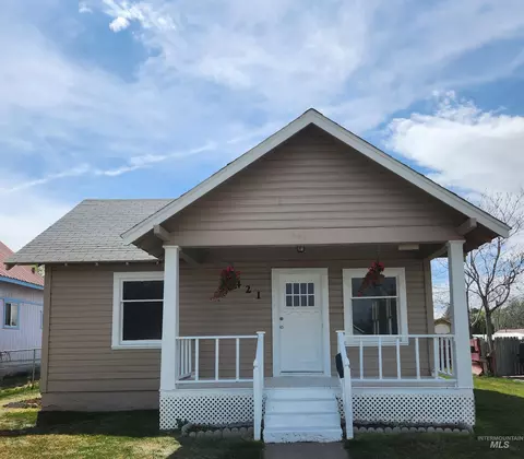 421 7th Ave N, Buhl, ID 83316