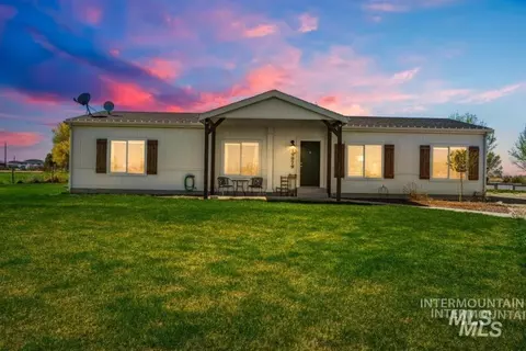 19979 Top Rd, Greenleaf, ID 83626