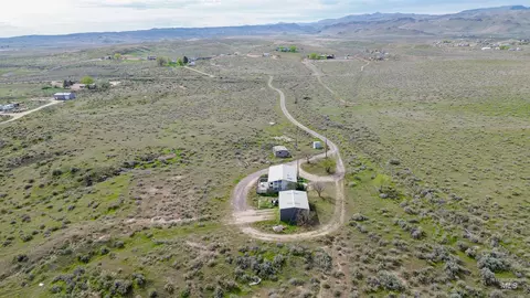 10384 China Ditch Rd, Melba, ID 83641