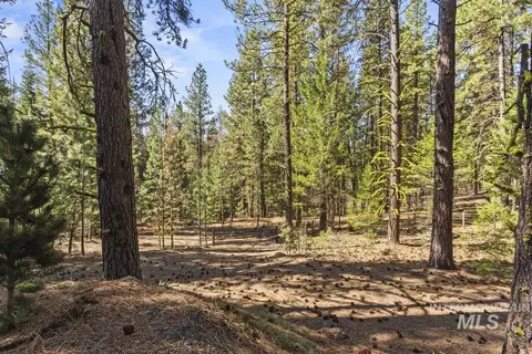 150 Mountain Air Dr, Cascade, ID 83611 photo 10