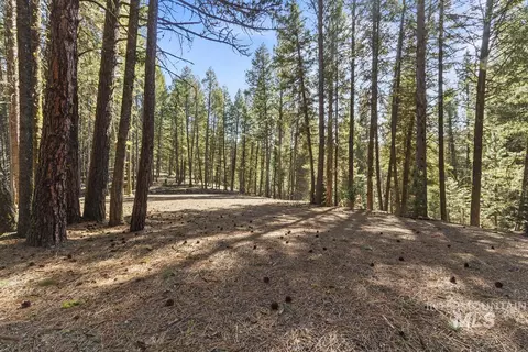 150 Mountain Air Dr, Cascade, ID 83611 photo 5