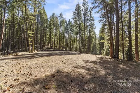 150 Mountain Air Dr, Cascade, ID 83611 photo 3
