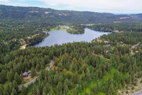 280 Blackhawk Lake Dr, Mccall, ID 83638
