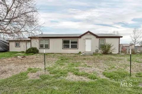 1583 Dustin Dr, Vale, OR 97918