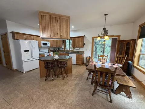 Kitchen - 7 Carey Way, Cascade, ID 83611 photo 2 of 2