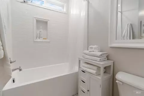 Bath - 3193 S Sedgebrook Ln, Eagle, ID 83616 photo 5 of 5