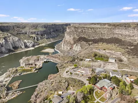 738 727 Falls View Dr, Twin Falls, ID 83301 photo 3
