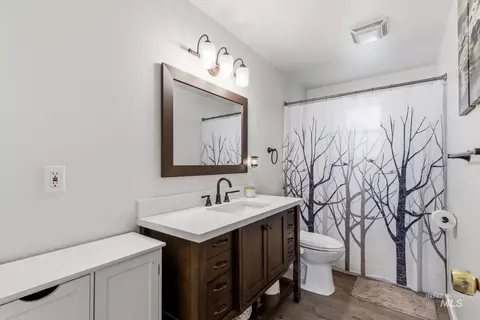 Bath - 598 Easy St, Kuna, ID 83634 photo 2 of 2