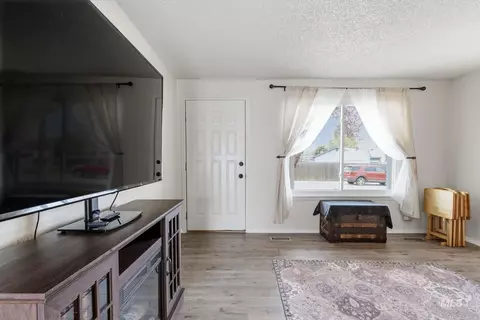 Other - 598 Easy St, Kuna, ID 83634 photo 1 of 9