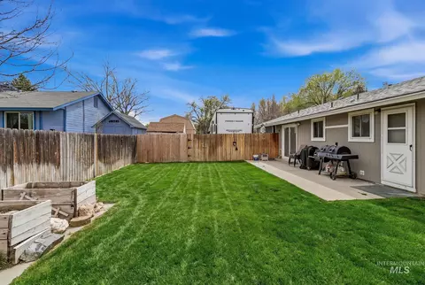 Exterior - 598 Easy St, Kuna, ID 83634 photo 8 of 14