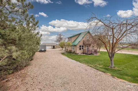 Exterior - 1363 Ross Rd, Weiser, ID 83672 photo 14 of 19