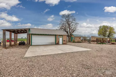 Exterior - 1363 Ross Rd, Weiser, ID 83672 photo 4 of 19