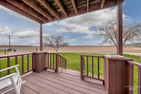 Exterior - 1363 Ross Rd, Weiser, ID 83672 photo 16 of 19