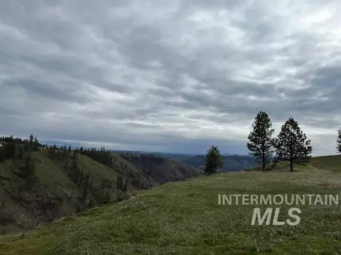 281 Flying Elk Dr, Kamiah, ID 83536