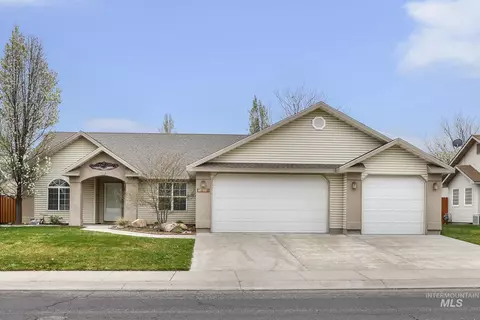 2296 Julie Ln, Twin Falls, ID 83301
