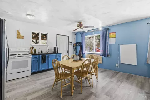 Dining - 1161 Chaney Rd, Viola, ID 83872 photo 2 of 5