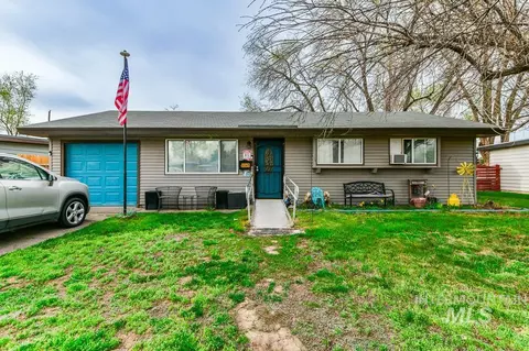 1045 E 16th N, Mountain Home, ID 83647