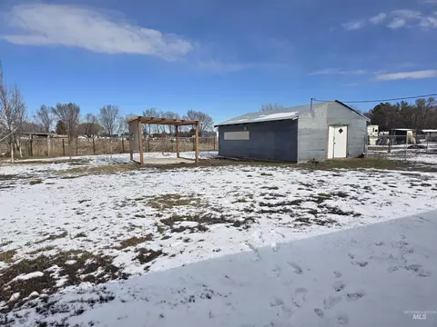 Exterior - 14 E 100 S, Rupert, ID 83350 photo 3 of 8
