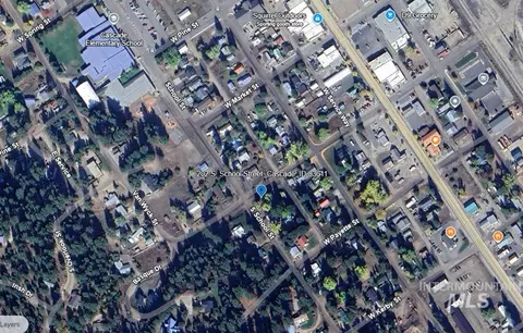 View/Area - 202 S School St, Cascade, ID 83611 photo 1 of 1